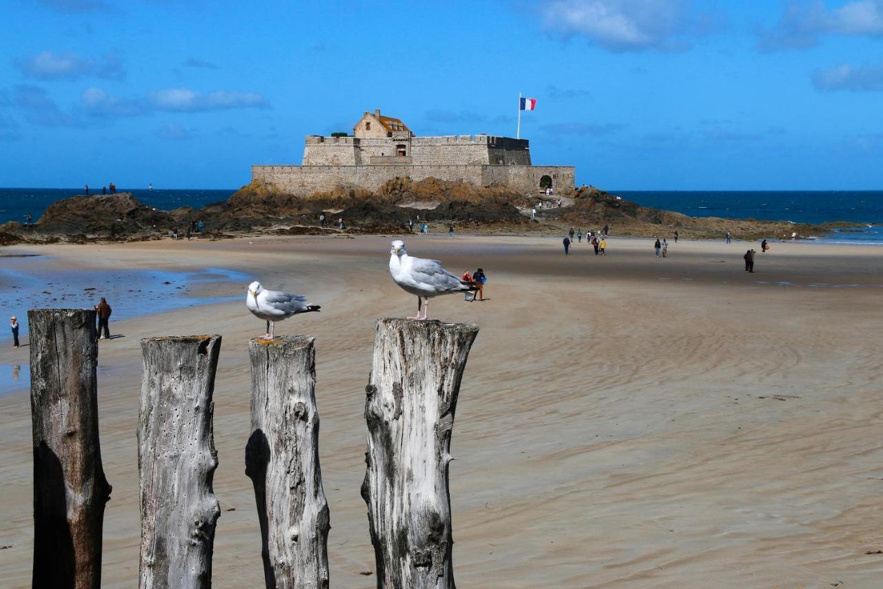 Maison Alfred Et Agatha Alojamento de Acomodação e Pequeno-almoço Pleudihen-sur-Rance